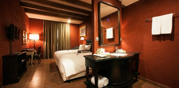 rooms_suites_introduction-2