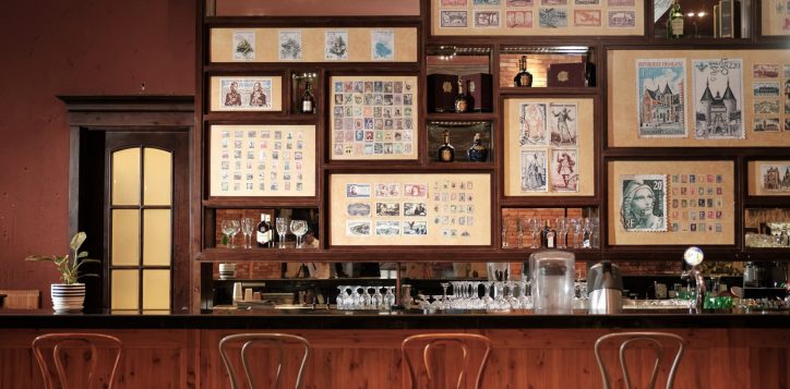 cafe-postal-bar-counter-2