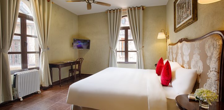 copy-of-cn4a9786_hdr-2