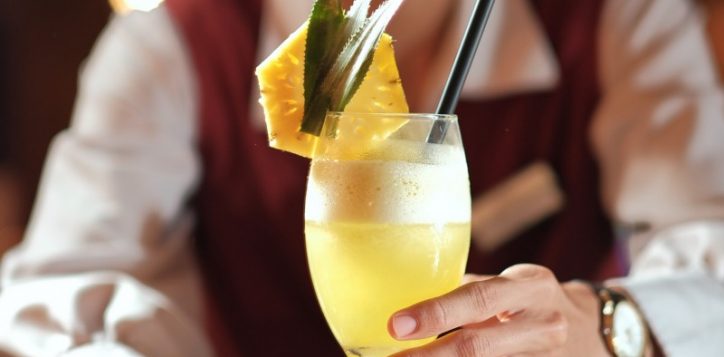 la-taverne-bar-signature-cocktail1-2