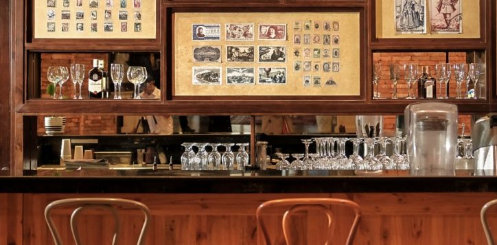 cafe-postal-bar-counter-4-2