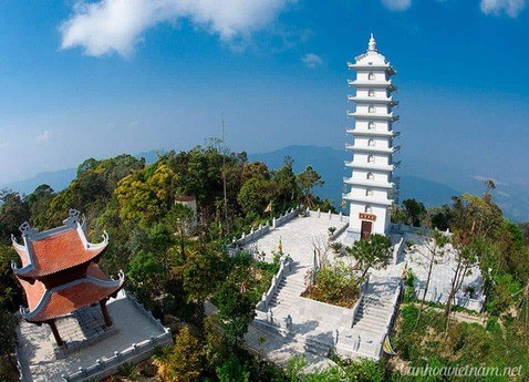 den-linh-chua-linh-tu-2