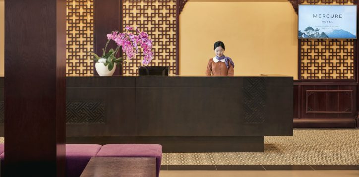 lobby-station-5_12700-2