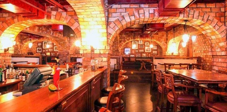 c890a33735abe9f5b0ba-2