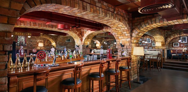 bar-la-taverne_12683-2