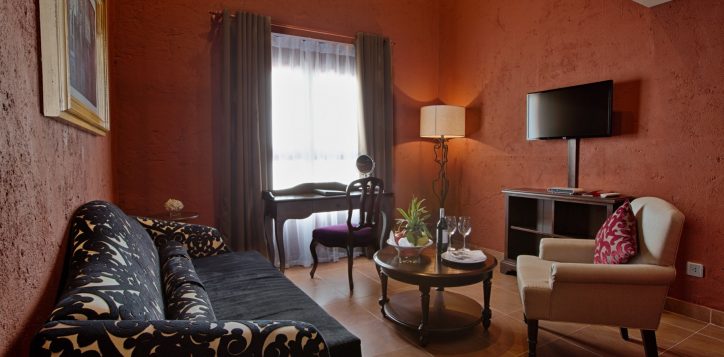 room_001-2-2